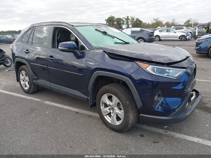 TOYOTA RAV4 HYBRID XLE