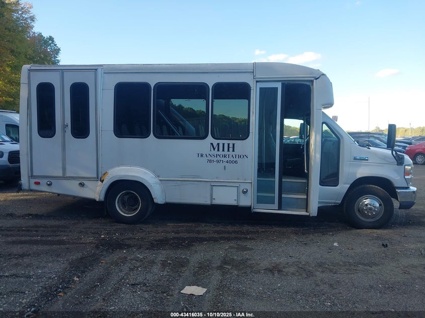 2012 Ford E-350 Cutaway VIN: 1FDEE3FS6CDB18922 Lot: 43416035