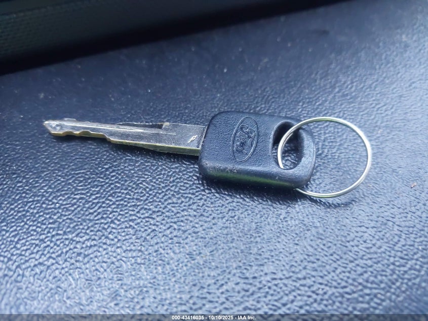 2012 Ford E-350 Cutaway VIN: 1FDEE3FS6CDB18922 Lot: 43416035