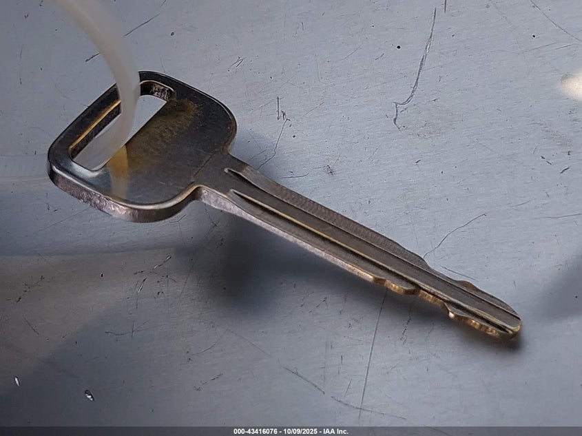 2000 Toyota Sienna Le VIN: 4T3ZF13C2YU232902 Lot: 43416076