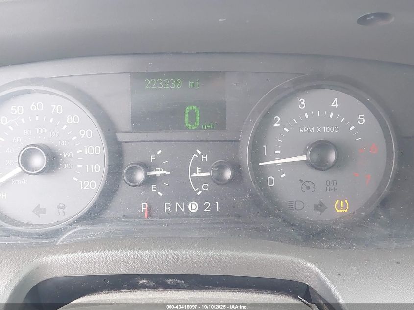 2008 Mercury Grand Marquis Ls VIN: 2MEFM75V18X607824 Lot: 43416097