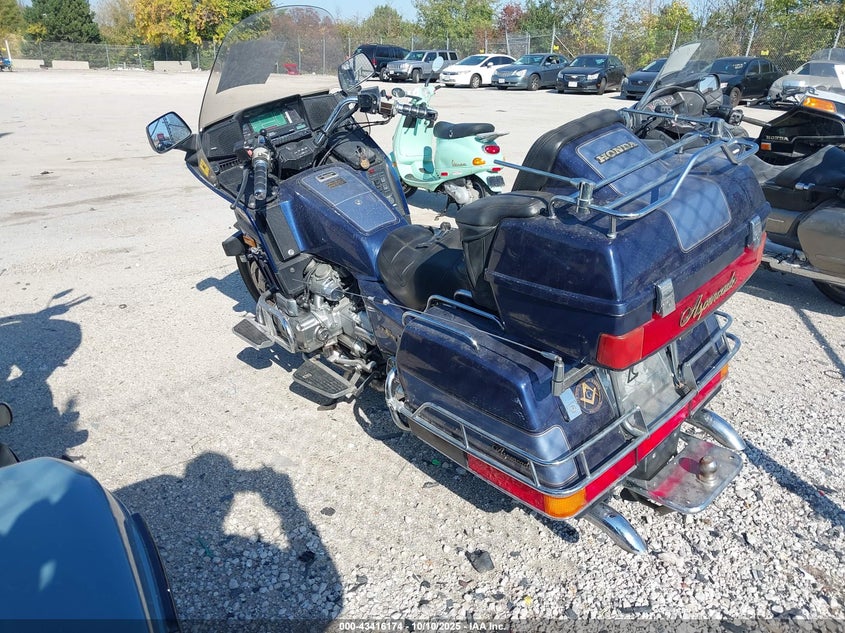 1HFSC1425GA204904 1986 HONDA GL photo no. 3