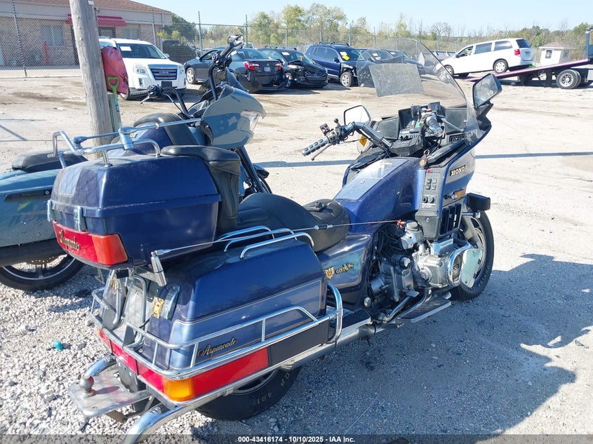 1HFSC1425GA204904 1986 HONDA GL photo no. 4