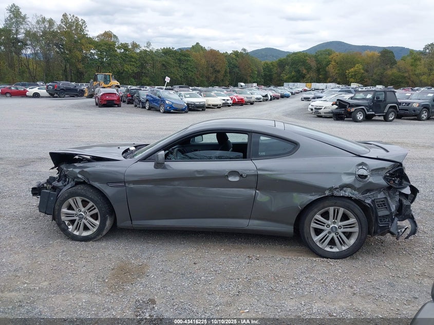 2007 Hyundai Tiburon Gs VIN: KMHHM66D47U246049 Lot: 43416225