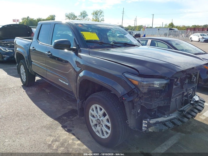 TOYOTA TACOMA SR5 4WD
