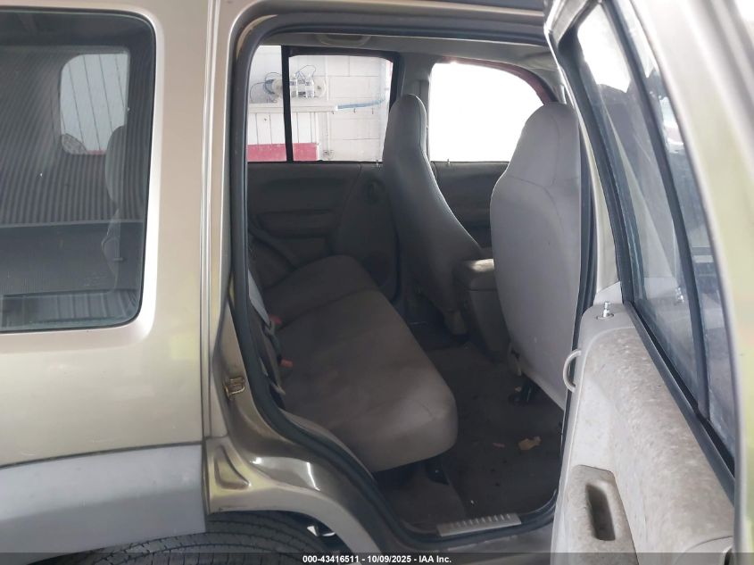 2004 Jeep Liberty Sport VIN: 1J4GK48K04W285611 Lot: 43416511