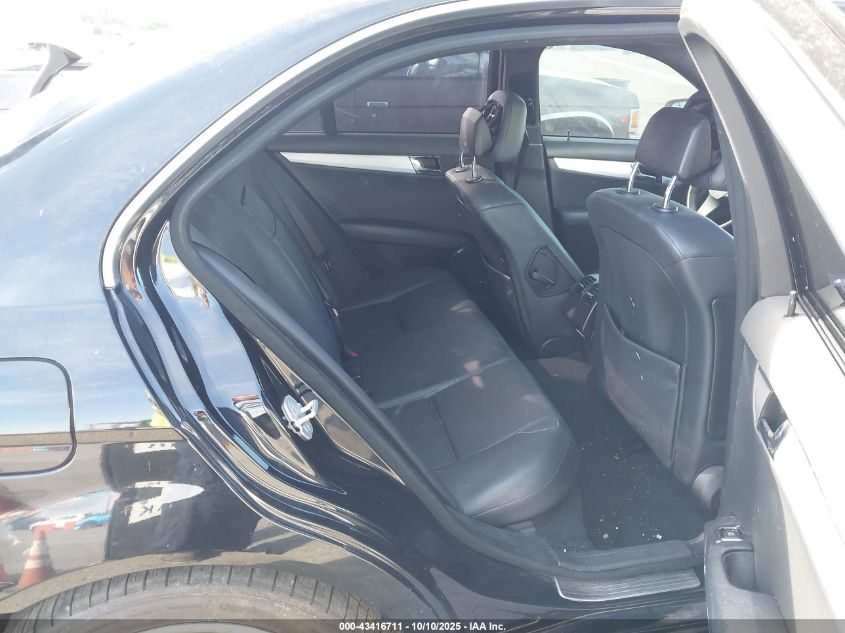 2008 Mercedes-Benz C 300 Luxury/Sport VIN: WDDGF54X28R017848 Lot: 43416711