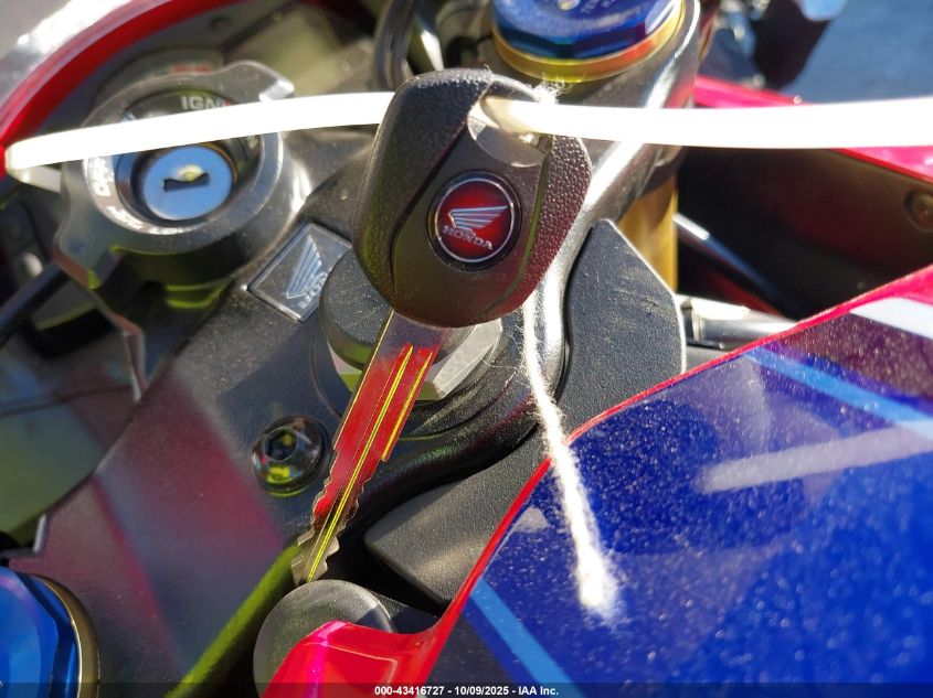 2023 Honda Cbr600 Rr VIN: JH2PC40J6PK900042 Lot: 43416727