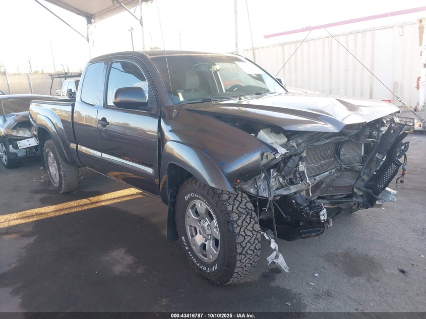 TOYOTA TACOMA BASE V6