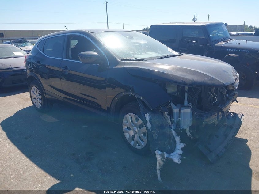 NISSAN ROGUE SPORT S FWD XTRONIC CVT