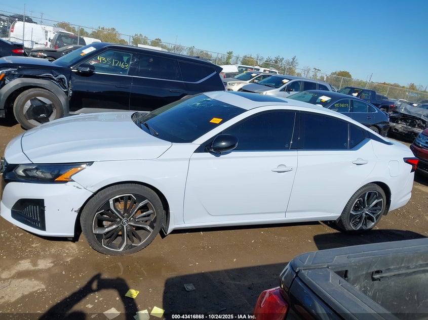 2023 NISSAN ALTIMA SR FWD 1N4BL4CV3PN300682