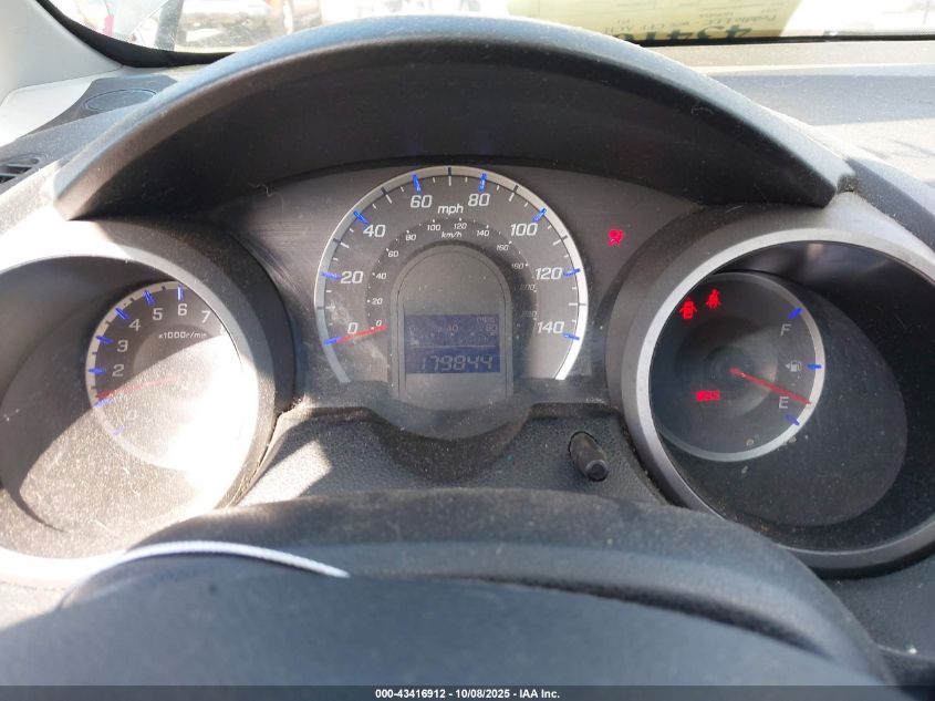 2011 Honda Fit VIN: JHMGE8G32BS000425 Lot: 43416912