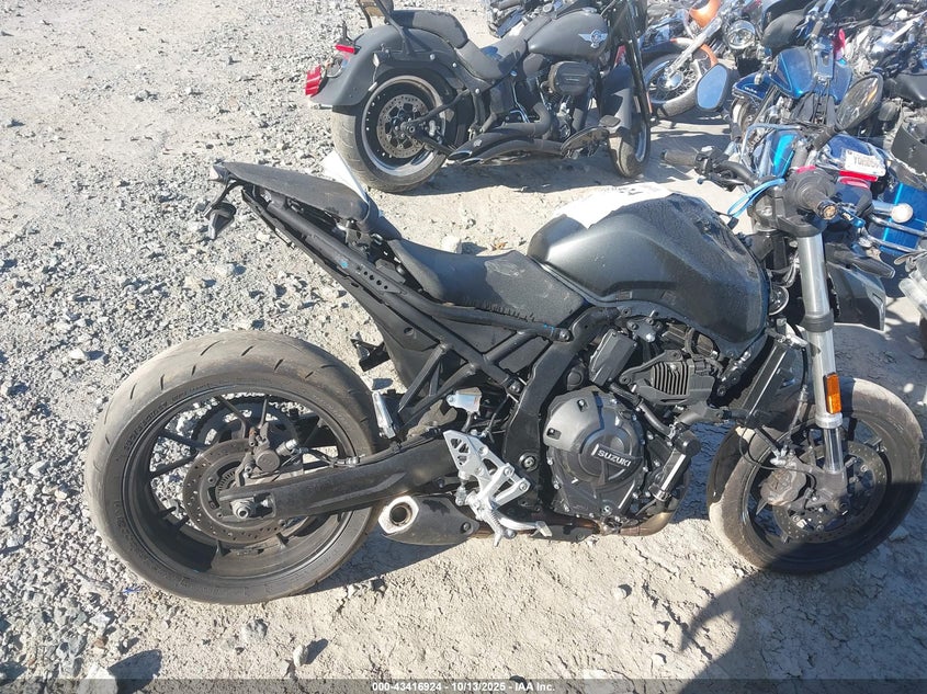 2024 Suzuki Gsx800 R VIN: JS1EM11BXR7100086 Lot: 43416924