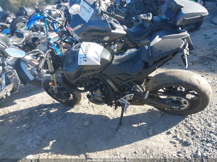 2024 Suzuki Gsx800 R VIN: JS1EM11BXR7100086 Lot: 43416924