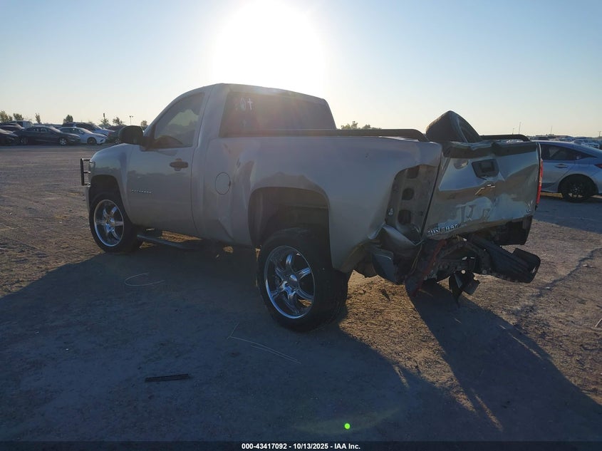 1GCEC14X47Z617661 2007 CHEVROLET SILVERADO photo no. 3