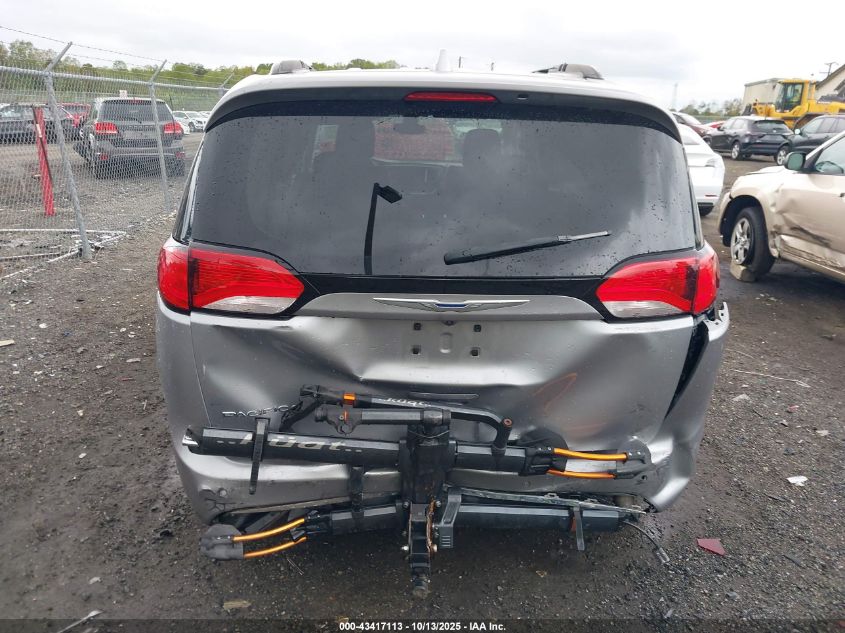 2017 Chrysler Pacifica Touring-L VIN: 2C4RC1BG9HR634715 Lot: 43417113