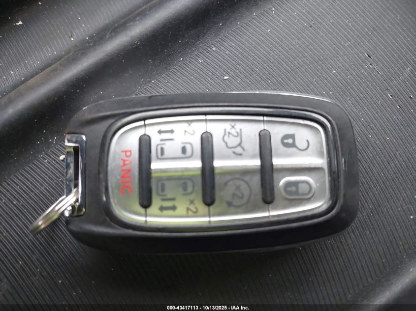 2017 Chrysler Pacifica Touring-L VIN: 2C4RC1BG9HR634715 Lot: 43417113