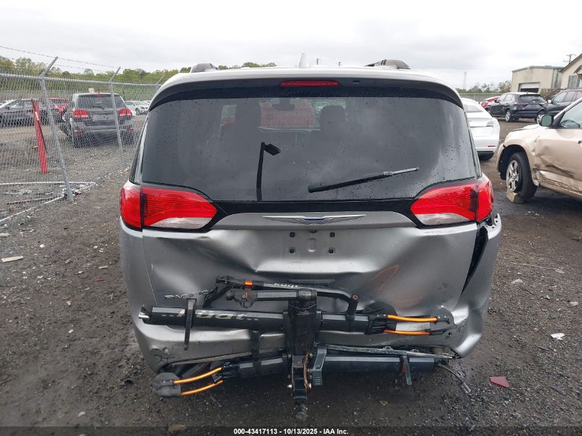 2017 Chrysler Pacifica Touring-L VIN: 2C4RC1BG9HR634715 Lot: 43417113