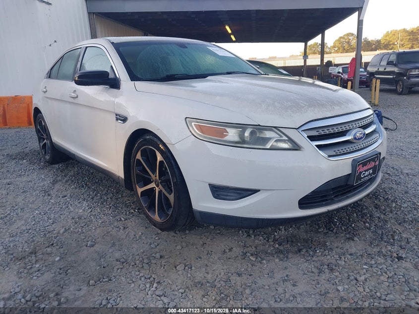 FORD TAURUS SE