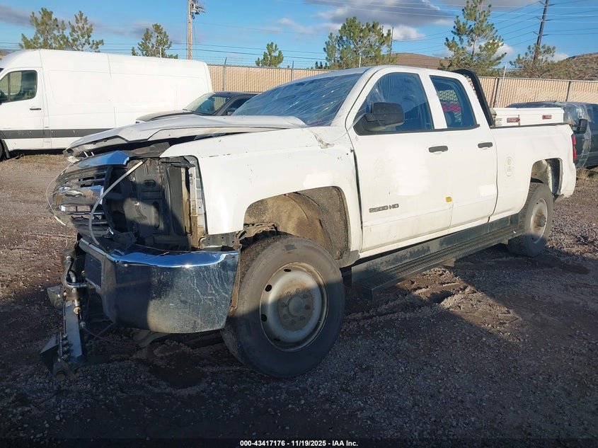 1GC2KUEG9FZ534540 2015 CHEVROLET SILVERADO photo no. 2