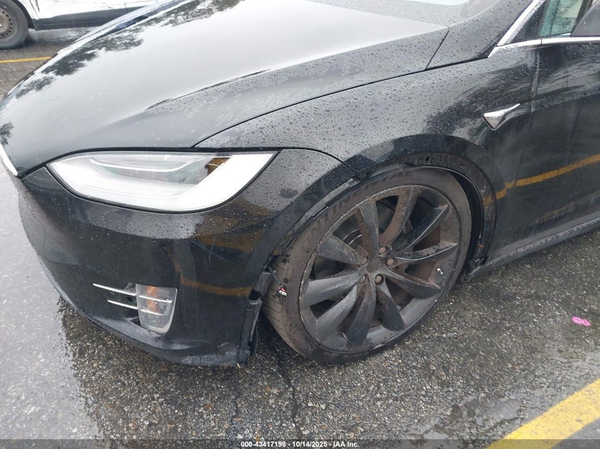 2020 Tesla Model X Long Range Dual Motor All-Wheel Drive/Long Range Plus Dual Motor All-Wheel Drive VIN: 5YJXCBE29LF260804 Lot: 43417198
