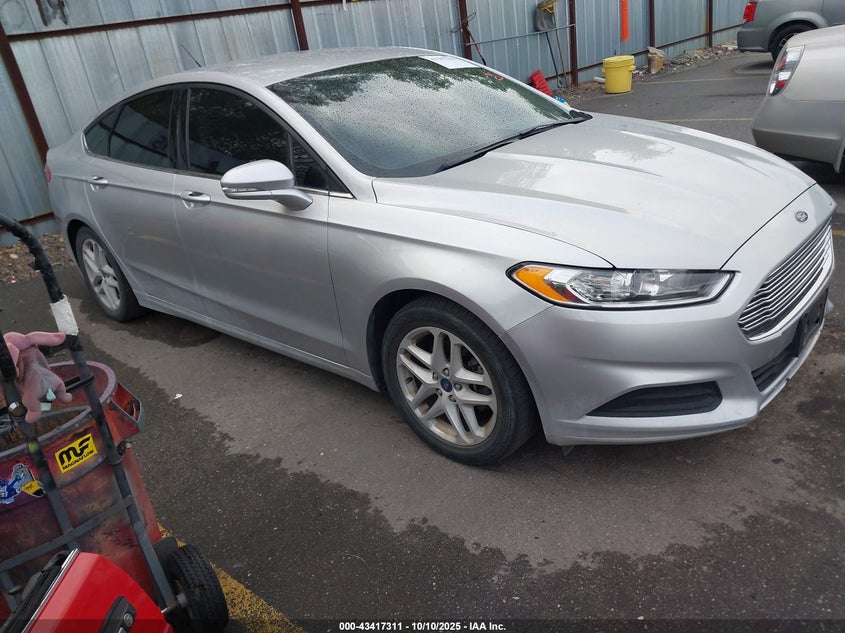 FORD FUSION SE