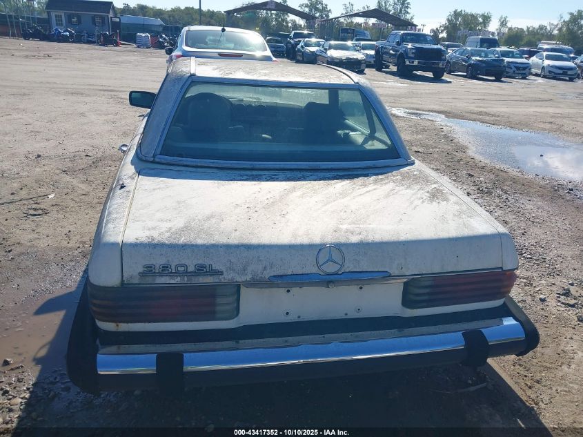 1984 Mercedes-Benz 380 Sl VIN: WDBBA45A8EA011505 Lot: 43417352