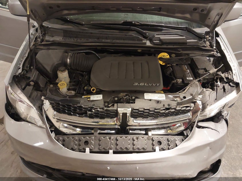 2017 Dodge Grand Caravan Sxt VIN: 2C4RDGCG9HR713686 Lot: 43417466