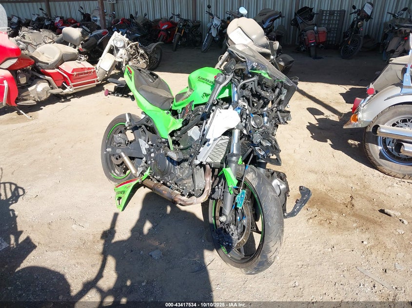 ML5EXGJ16RDA16689 2024 Kawasaki Ex500 A/B auction photo 1