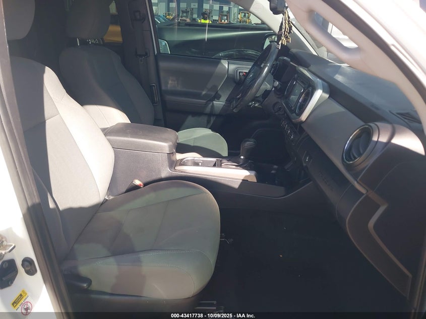 2017 TOYOTA TACOMA SR5 V6 5TFSZ5AN7HX081300