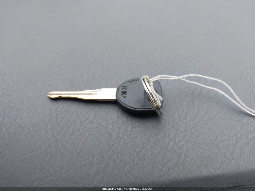 2000 Honda Civic Lx VIN: 1HGEJ6673YL040370 Lot: 43417746