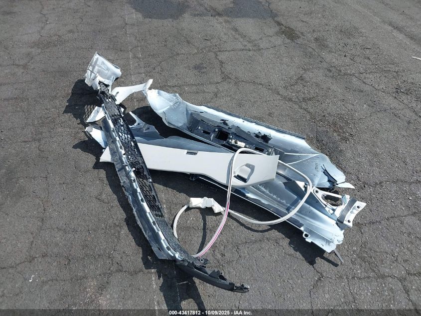 2025 Toyota Sienna Le VIN: 5TDBRKEC8SS241060 Lot: 43417812