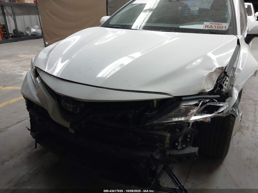 2018 Toyota Camry Le VIN: 4T1B11HK0JU103183 Lot: 43417830