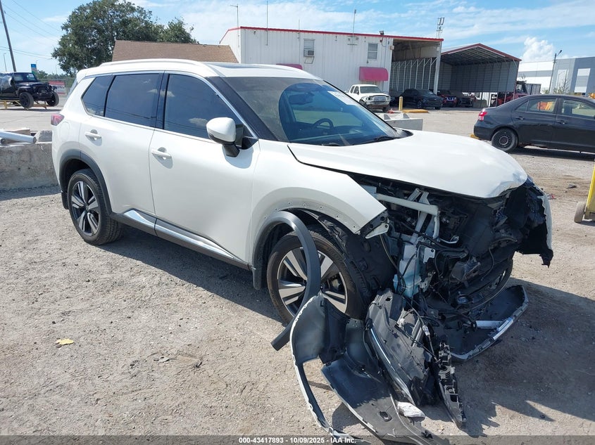 NISSAN ROGUE PLATINUM FWD