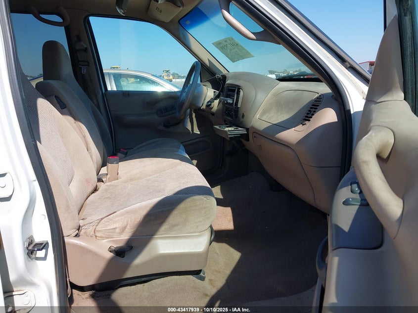 1FMRU1767XLA36137 1999 FORD EXPEDITION photo no. 5