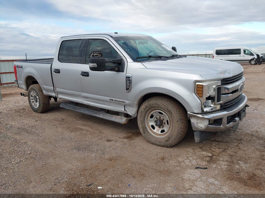 FORD F-250 XLT