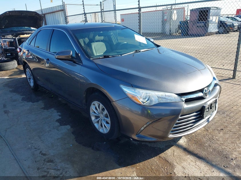 TOYOTA CAMRY LE