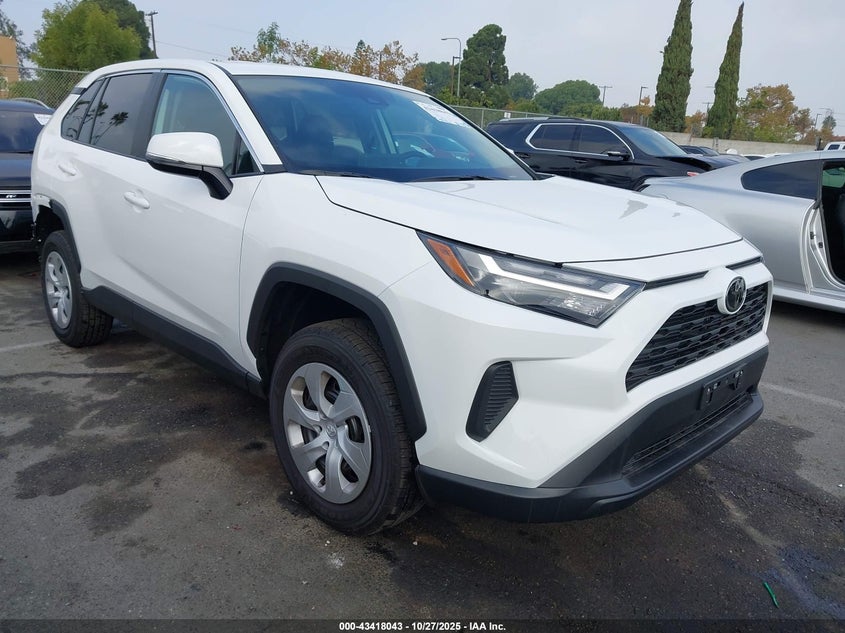 TOYOTA RAV4 LE