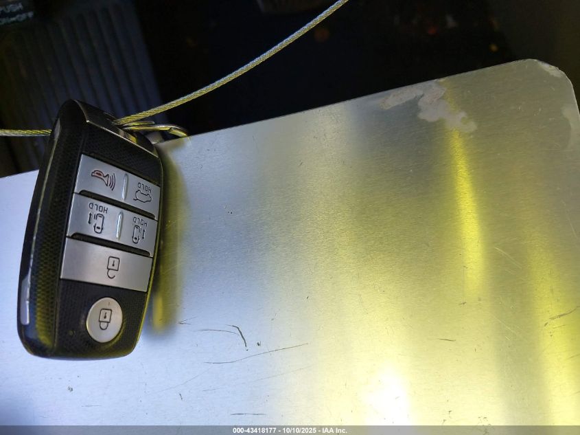 2016 Kia Sedona Lx VIN: KNDMB5C11G6208652 Lot: 43418177