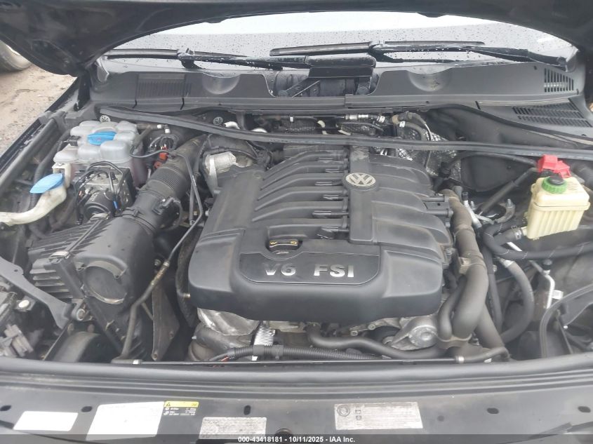 2017 Volkswagen Touareg V6 Wolfsburg Edition VIN: WVGRF7BP7HD004362 Lot: 43418181