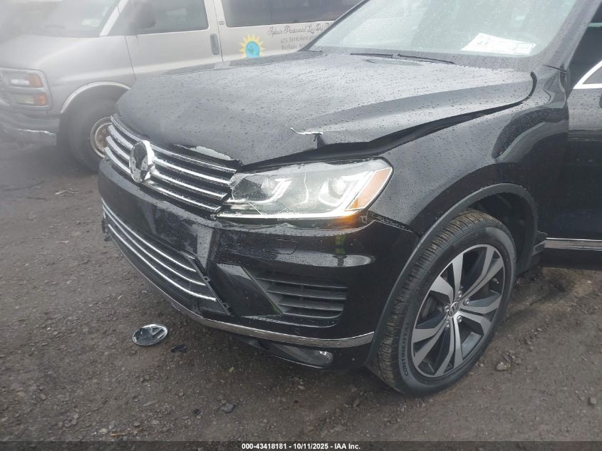 2017 Volkswagen Touareg V6 Wolfsburg Edition VIN: WVGRF7BP7HD004362 Lot: 43418181