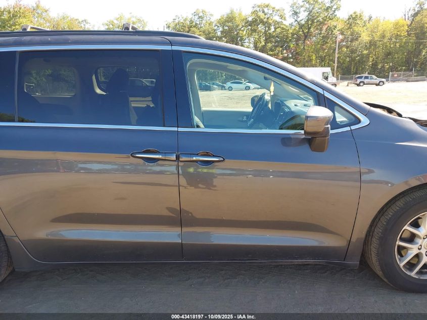 2020 Chrysler Pacifica Touring VIN: 2C4RC1FG8LR123371 Lot: 43418197