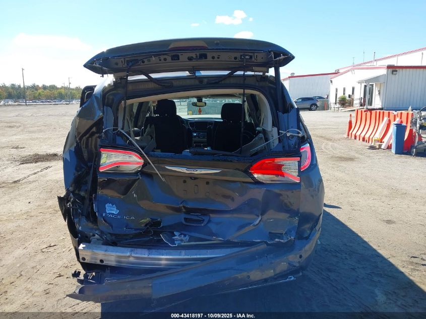 2020 Chrysler Pacifica Touring VIN: 2C4RC1FG8LR123371 Lot: 43418197