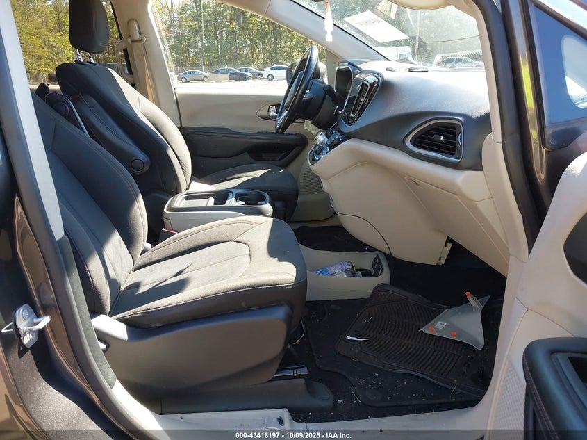 2C4RC1FG8LR123371 2020 CHRYSLER PACIFICA photo no. 5