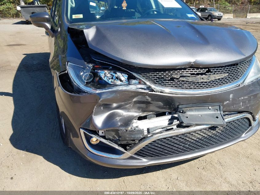 2020 Chrysler Pacifica Touring VIN: 2C4RC1FG8LR123371 Lot: 43418197