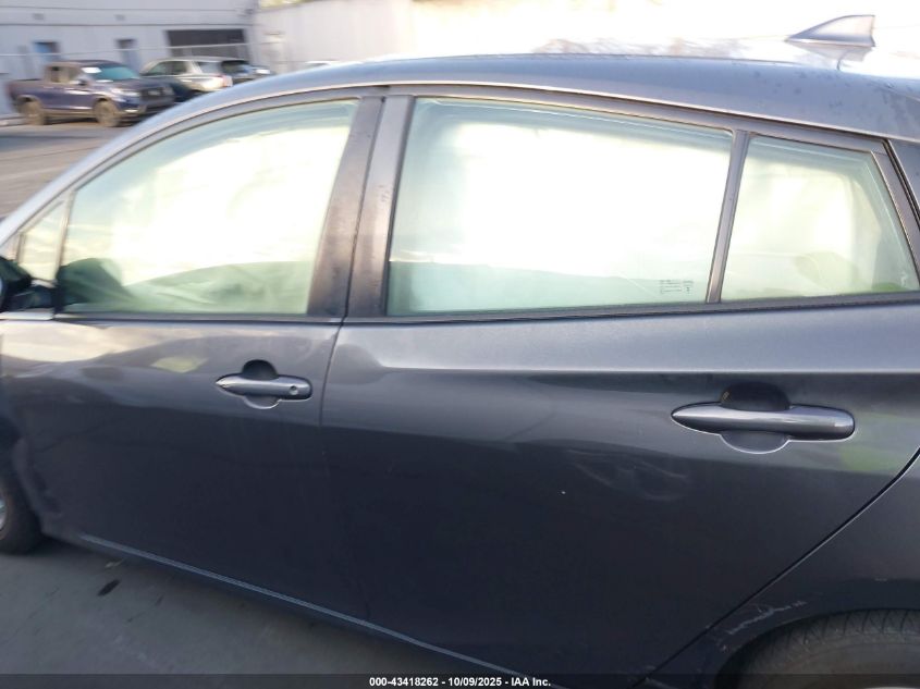 2018 Toyota Prius Two VIN: JTDKBRFU9J3585260 Lot: 43418262