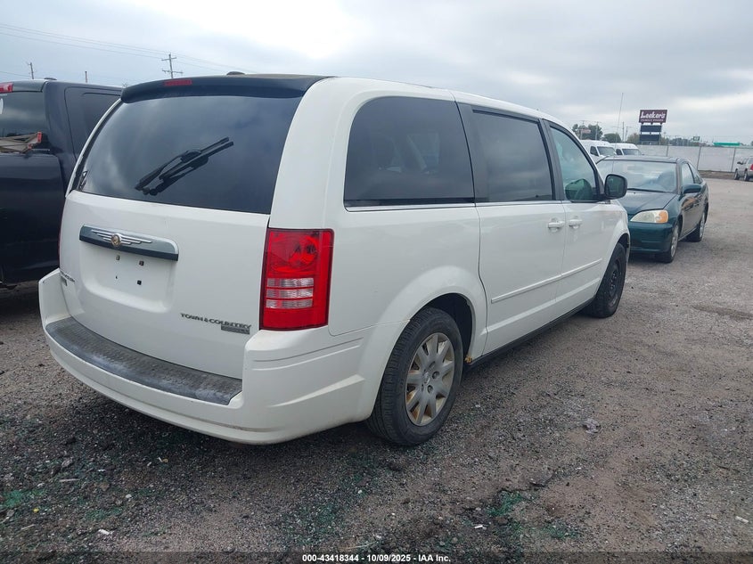 2A8HR44E19R659710 2009 CHRYSLER TOWN & COUNTRY photo no. 4