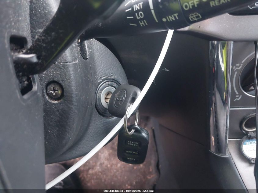 2005 Toyota Matrix Xr VIN: 2T1KR32E45C451633 Lot: 43418363