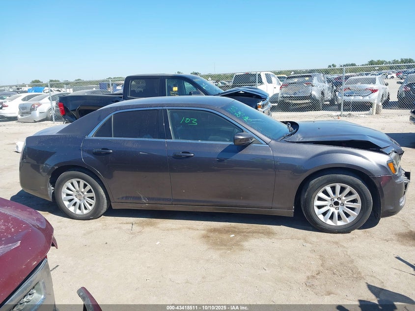 2014 CHRYSLER 300 - 2C3CCAAG5EH157102