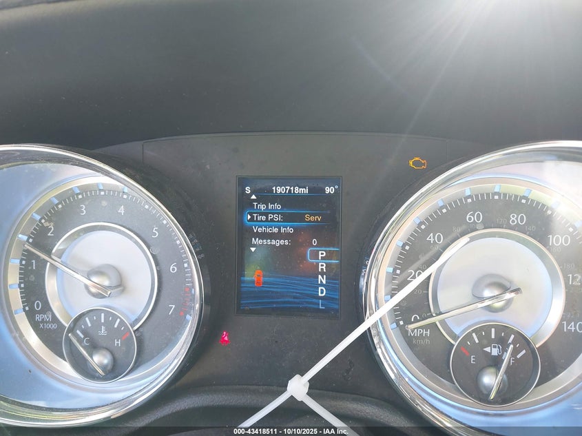 2014 CHRYSLER 300 - 2C3CCAAG5EH157102